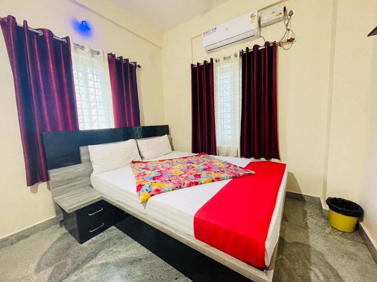 Crown Residency Hotel Mysore Exterior photo